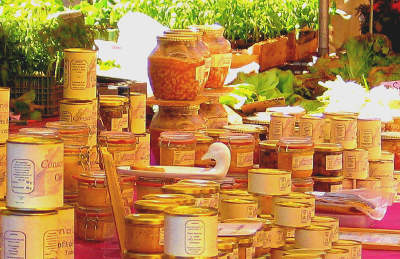 Foie gras au marché Sarlat vacance louer maison